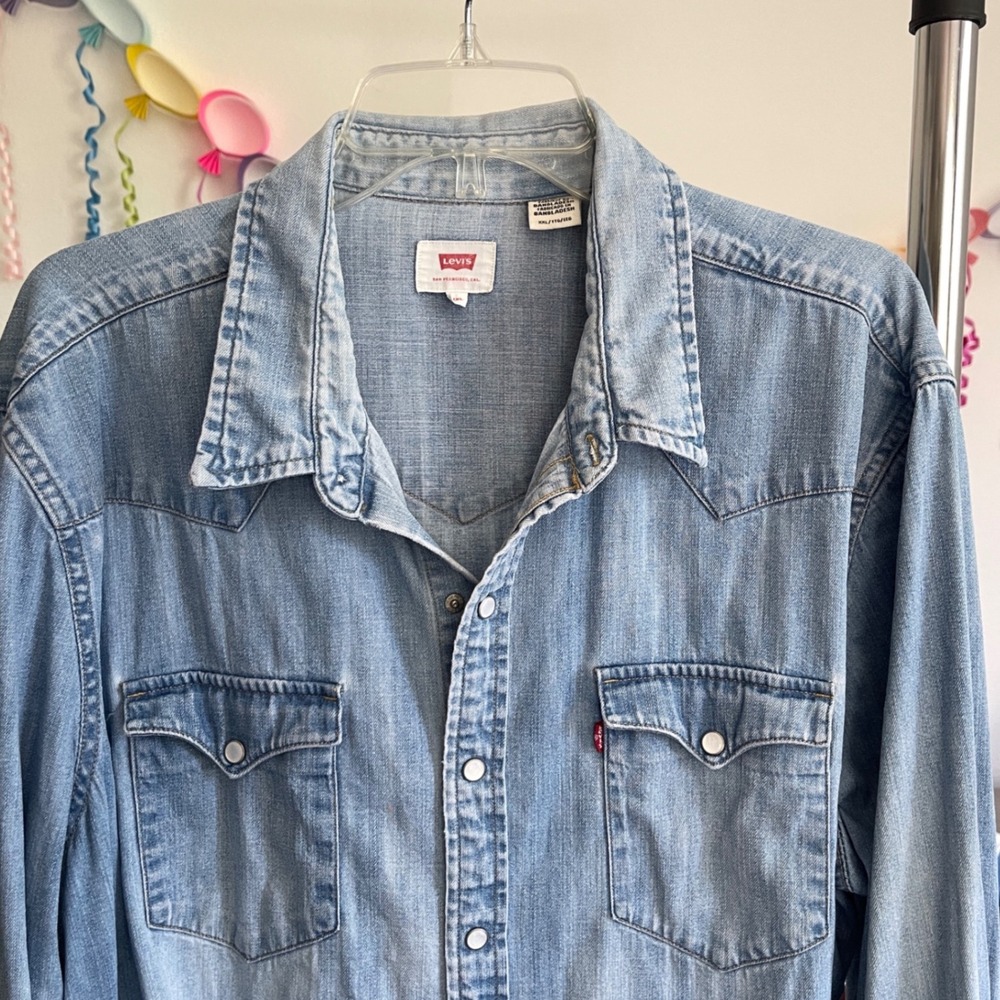 Levi's Iconic Western Denim Long Sleeve Snap Shirt Women XXL Light Vintage Wash - Picture 4 of 15